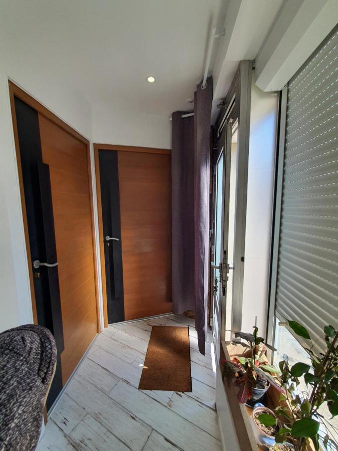 Appartement Renove Et Lumineux A Mers Les Bains Au Dessus D'Un Ancien Commerce Mersois En Duplex Pour 4 Personnes Pour Du Repos, Des Vacances Ou Pour Le Travail Luaran gambar