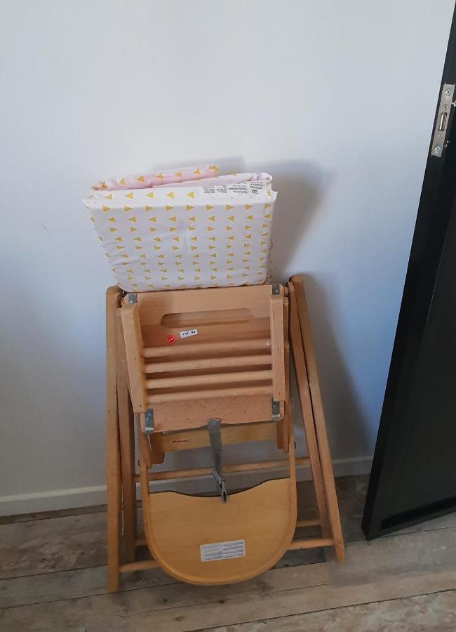 Appartement Renove Et Lumineux A Mers Les Bains Au Dessus D'Un Ancien Commerce Mersois En Duplex Pour 4 Personnes Pour Du Repos, Des Vacances Ou Pour Le Travail Luaran gambar