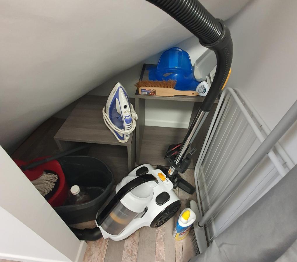 Appartement Renove Et Lumineux A Mers Les Bains Au Dessus D'Un Ancien Commerce Mersois En Duplex Pour 4 Personnes Pour Du Repos, Des Vacances Ou Pour Le Travail Luaran gambar